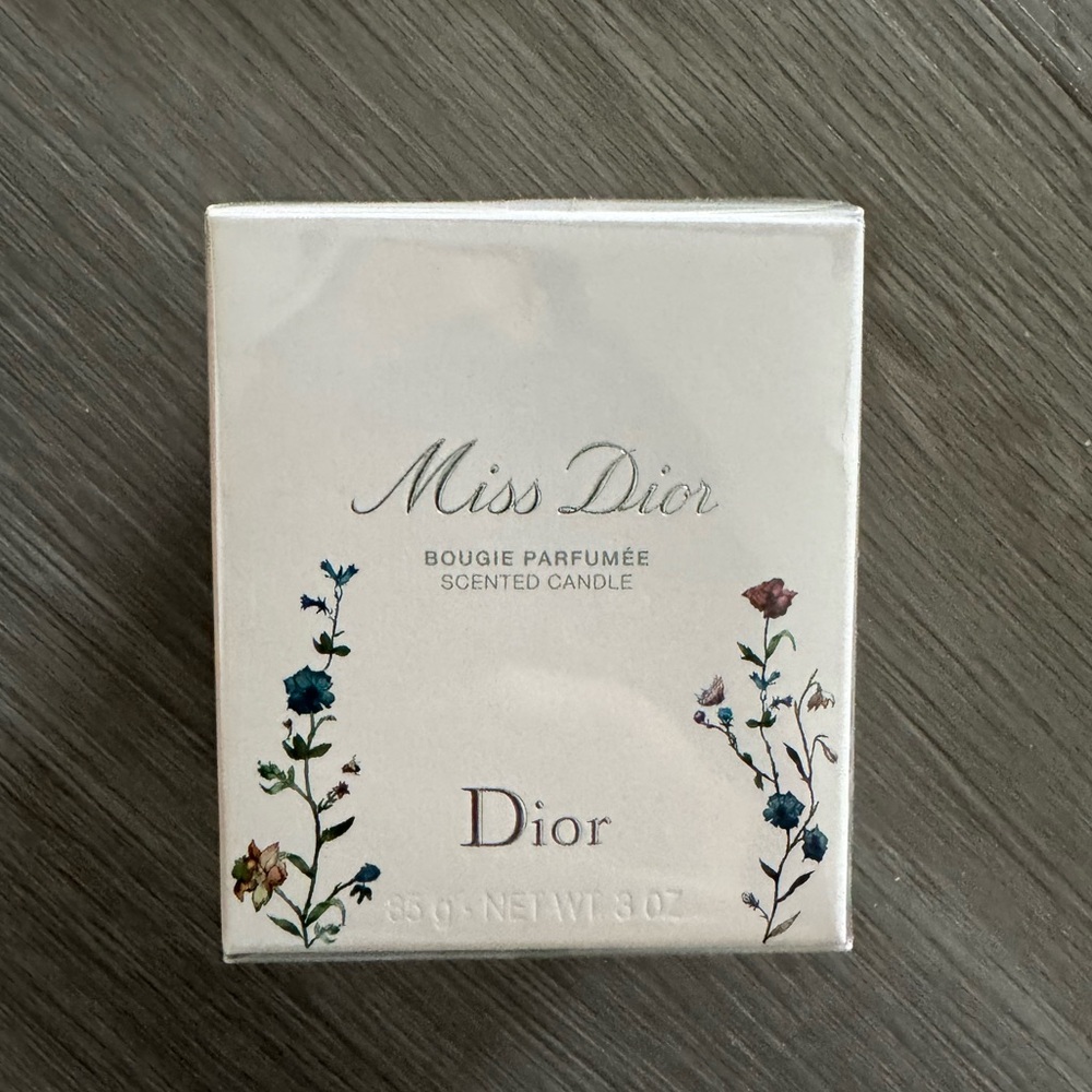 Miss Dior Scented Candle